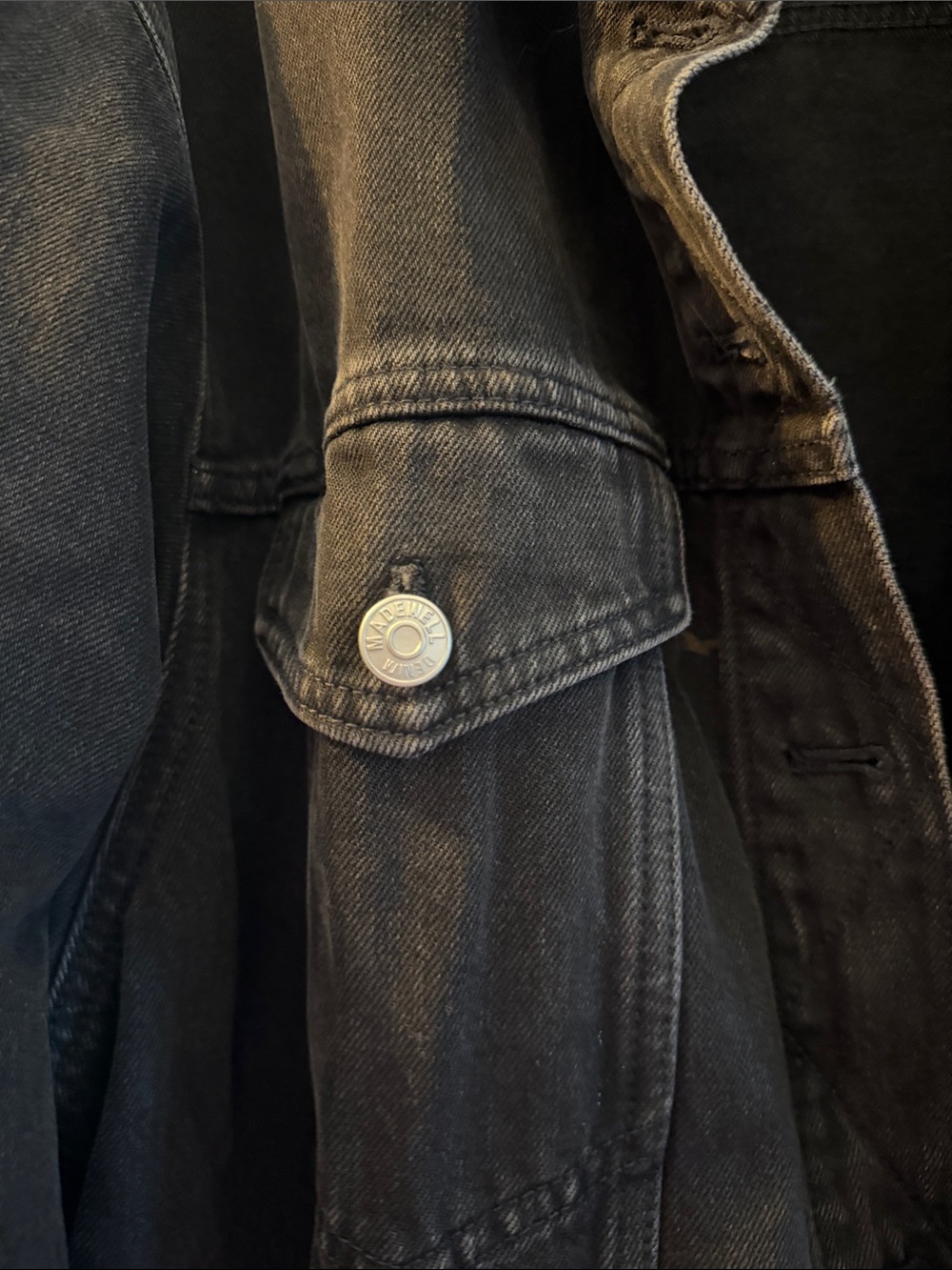 Madewell Washed Black Oversized Trucker Jacket - Picture 2 of 5